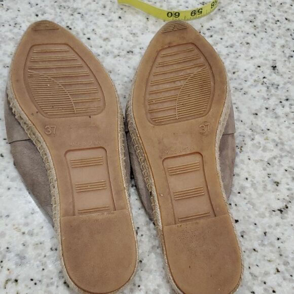 Anthropologie Kanna Taupe Beige Suede Dyna Ruffle Espadrille Mules, size 37 - Picture 4 of 5